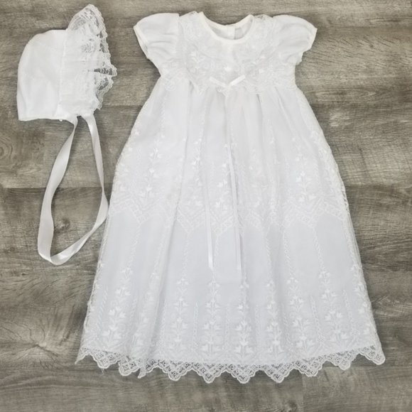 Vintage Other - Vintage lace baptism gown and bonnet set.